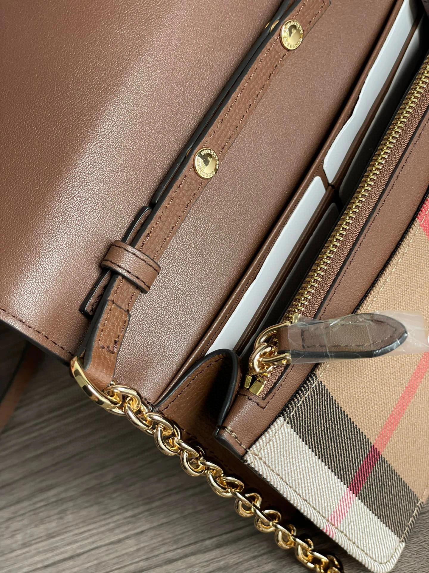 &MOMO- House item : A-B278L0219