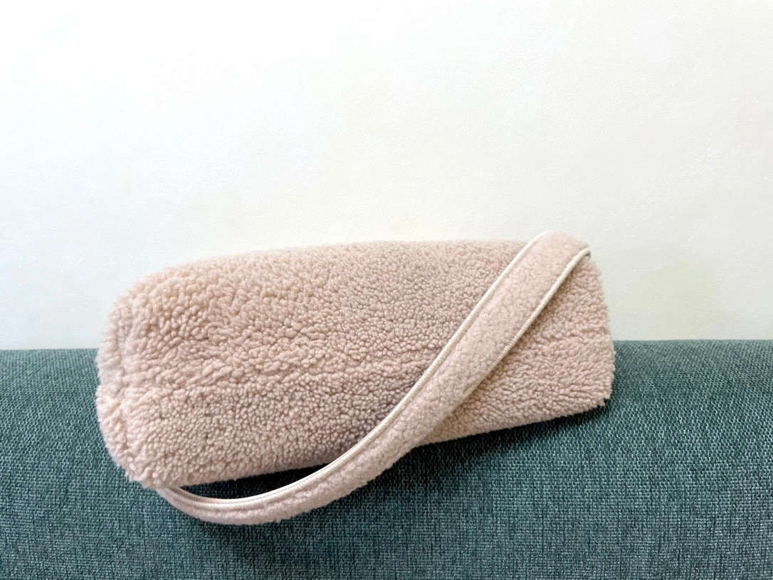 MOMO- Lamb hair item : A-B063K0906T