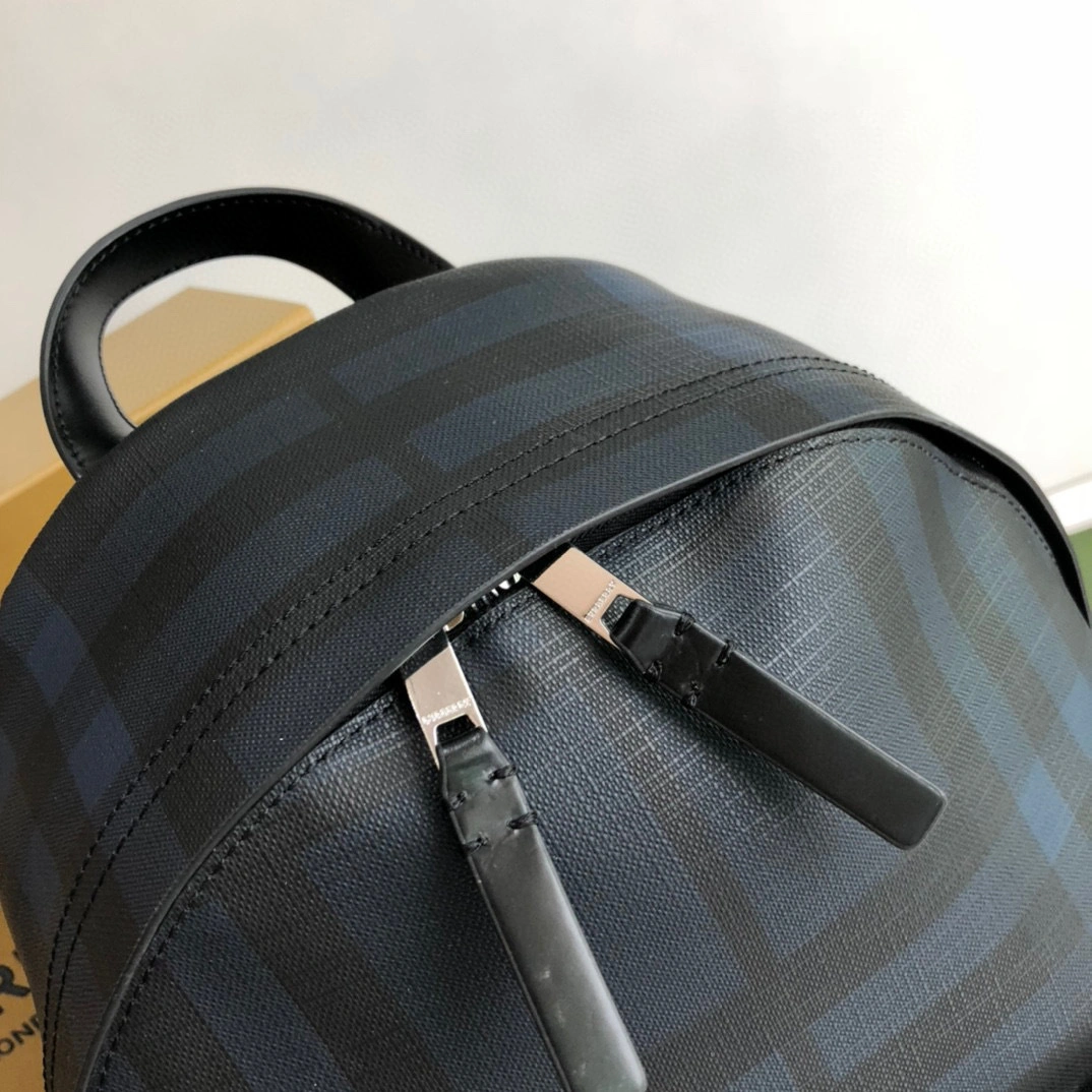 &MOMO- London item : A-B278L0144