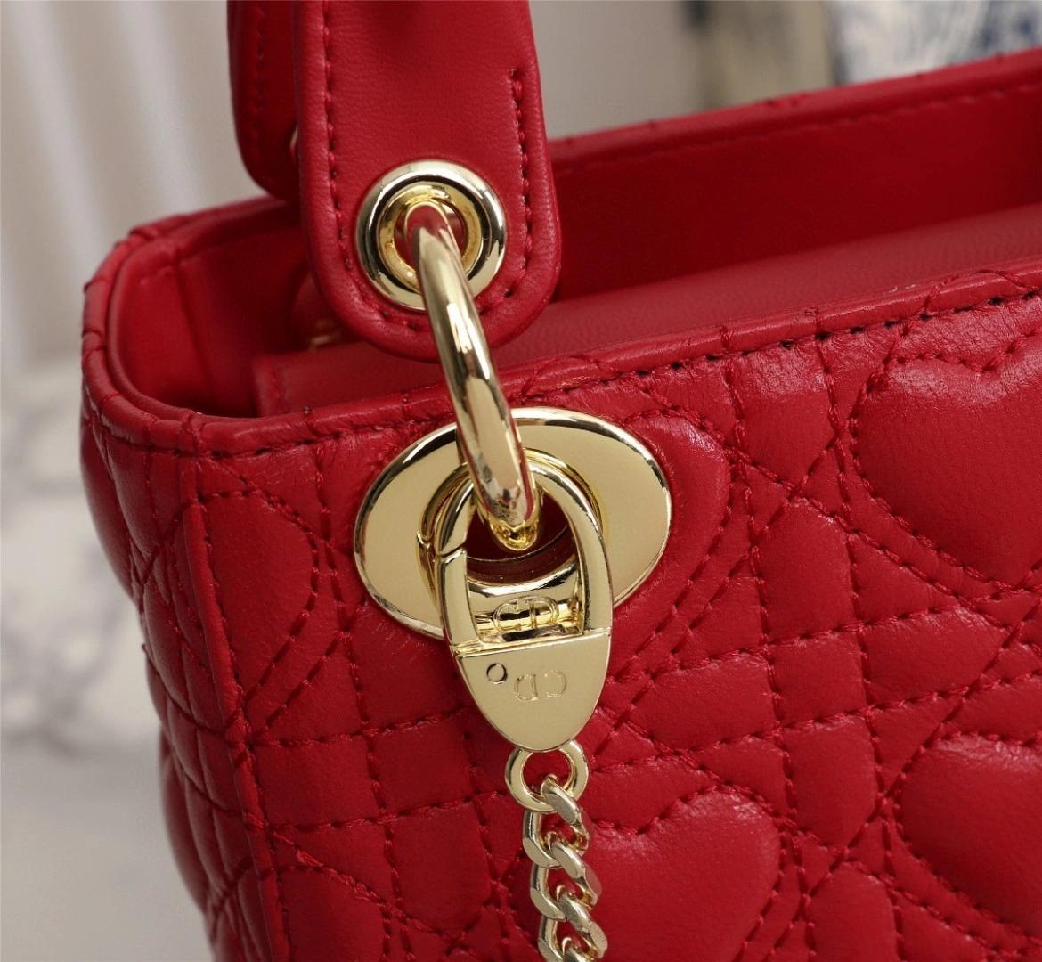 MOMO- M0505ONGH sheephide item : B-B00M1339