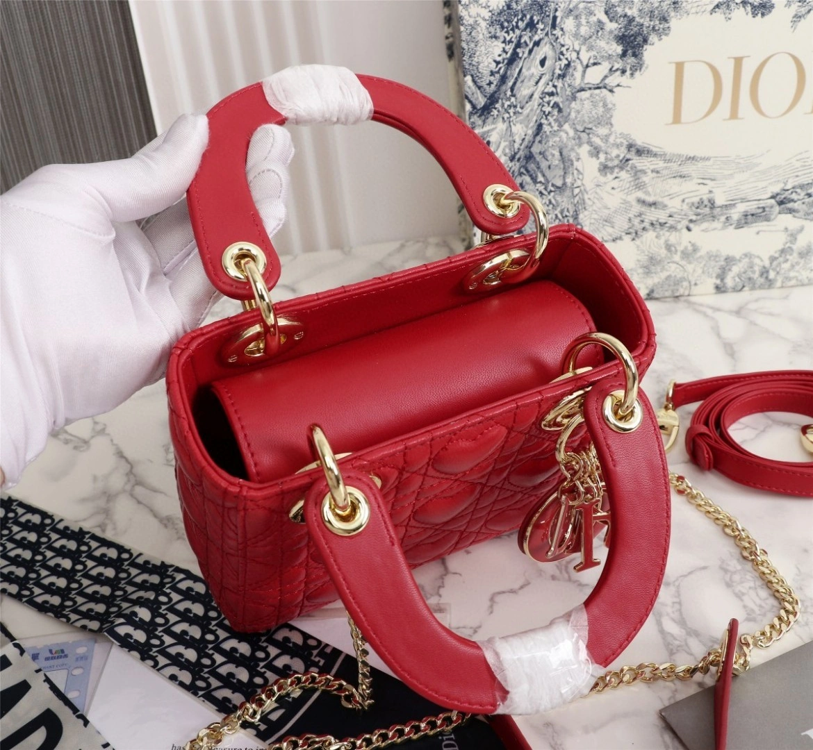 MOMO- M0505ONGH sheephide item : B-B00M1339