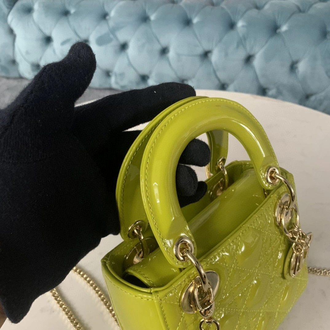 MOMO- M0505OWCB sheephide Lady item : B-B00M1337