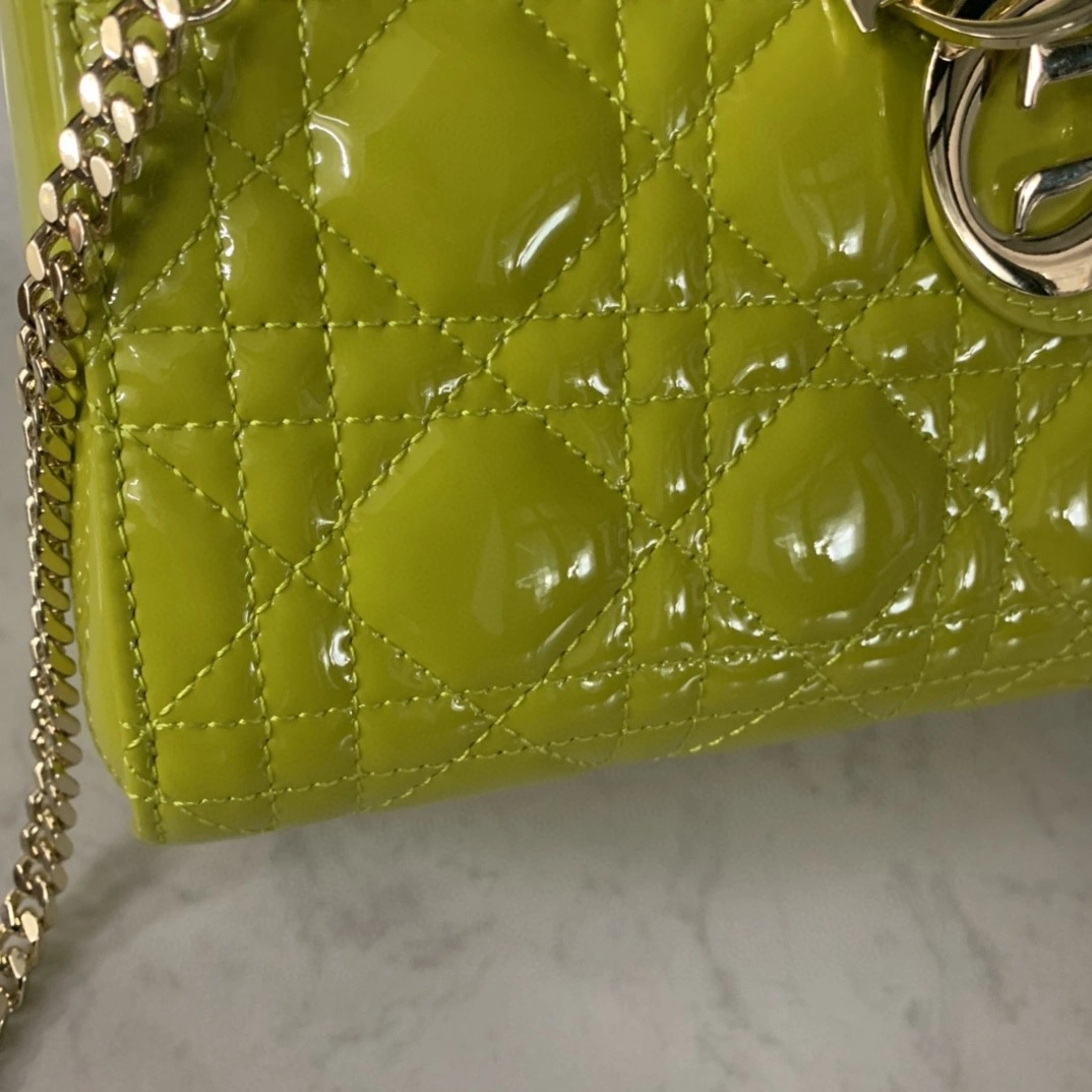 MOMO- M0505OWCB sheephide Lady item : B-B00M1337