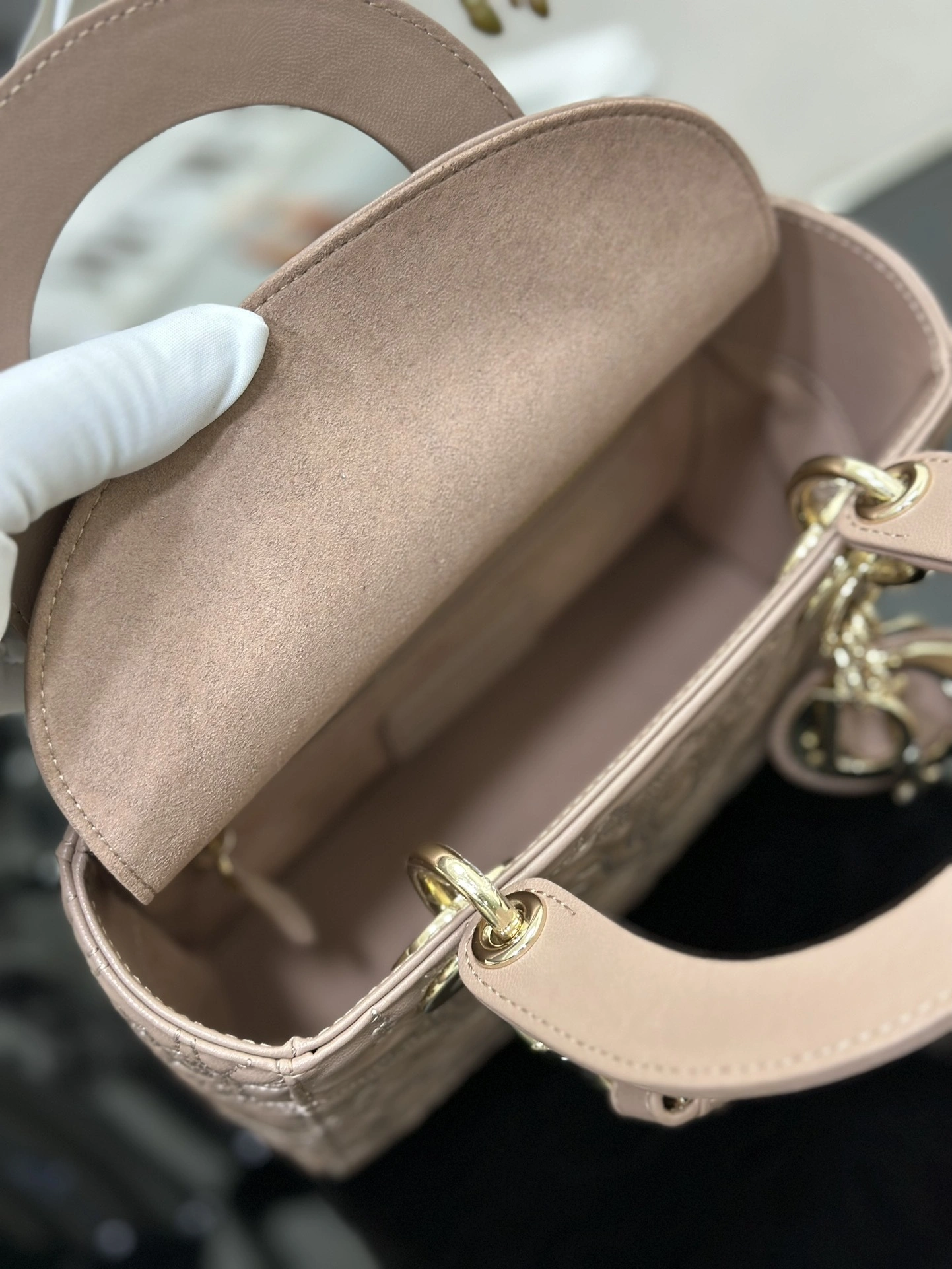 MOMO- M0538OOTB-M80P Lady Ornamental item:C-B063L0952R