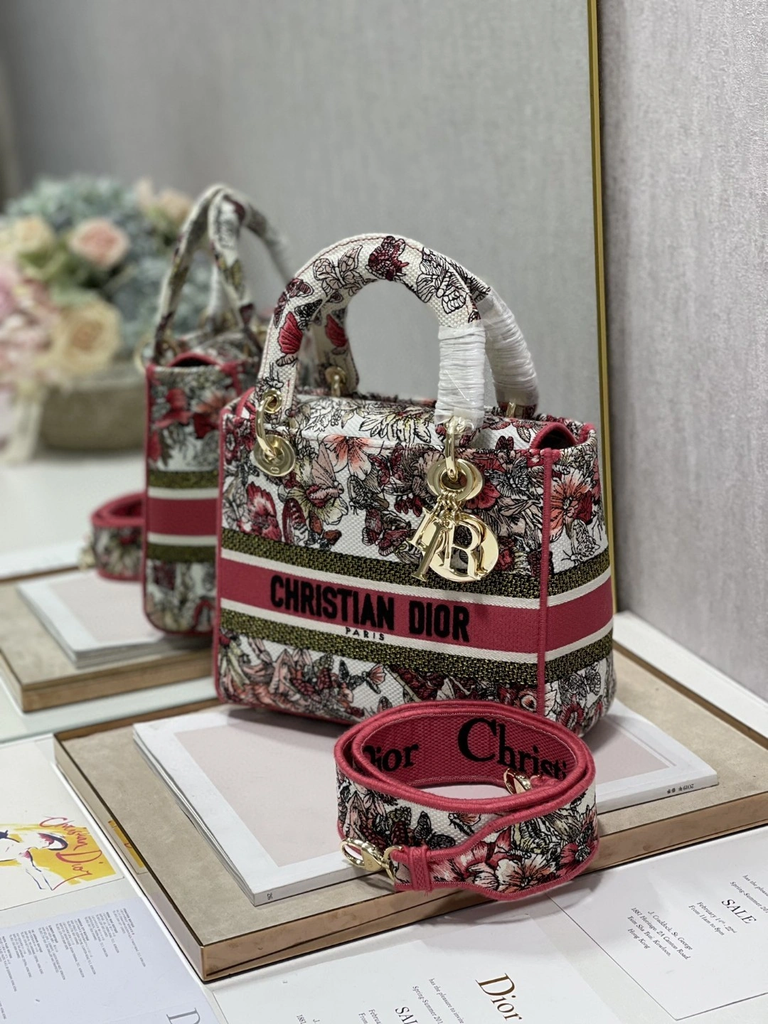 MOMO- M0565ORHQ Lᴀᴅʏ item : B-B563M1334