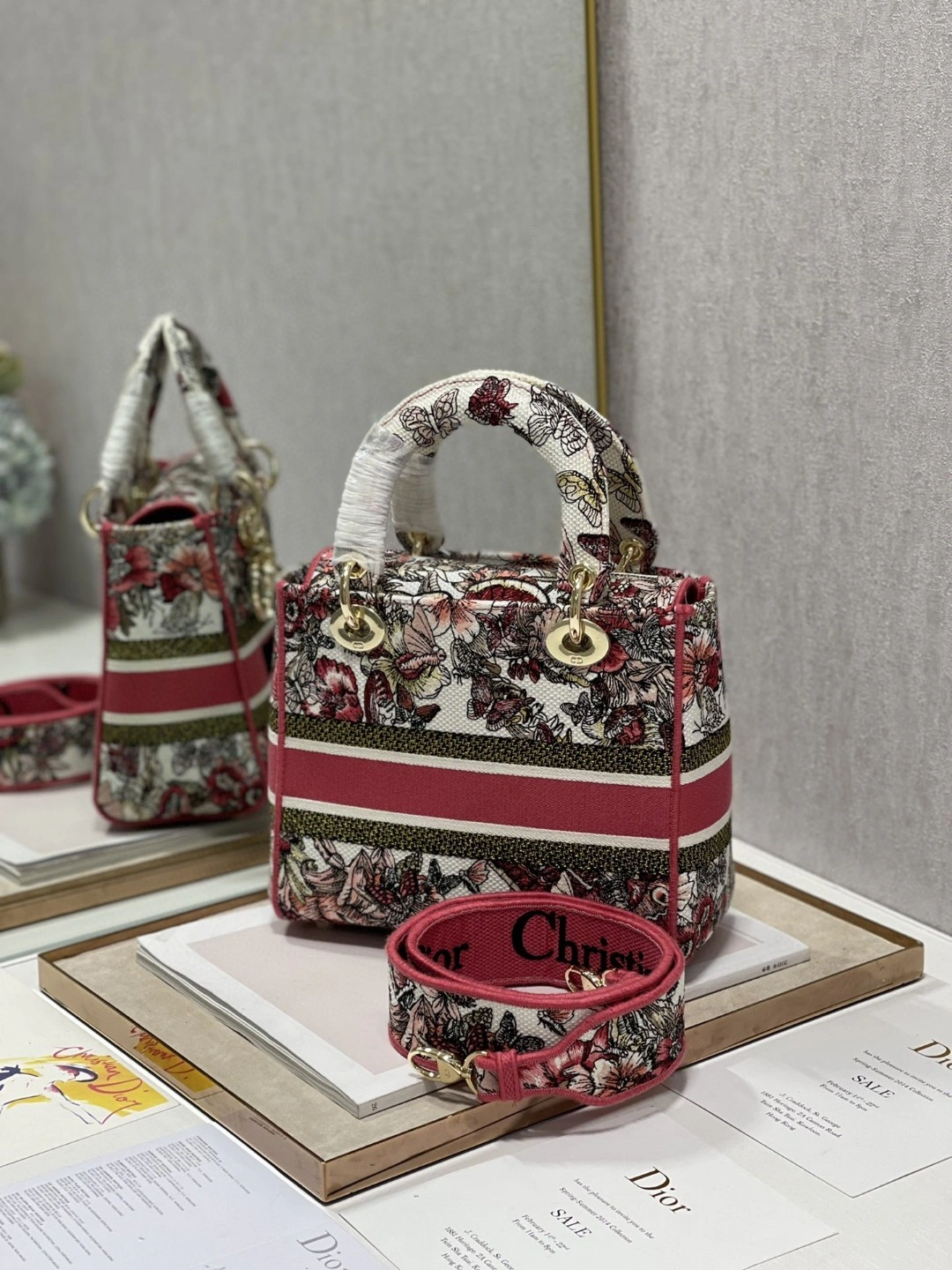 MOMO- M0565ORHQ Lᴀᴅʏ item : B-B563M1334