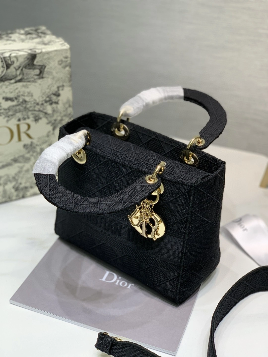 MOMO- M0566OREY D-lite item : B-B00M1312