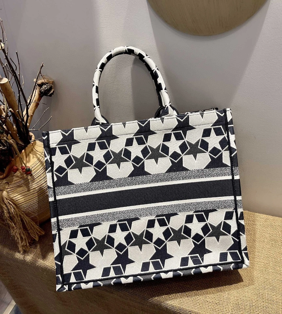 MOMO- M1286 Book Tote item : B-B050B1001