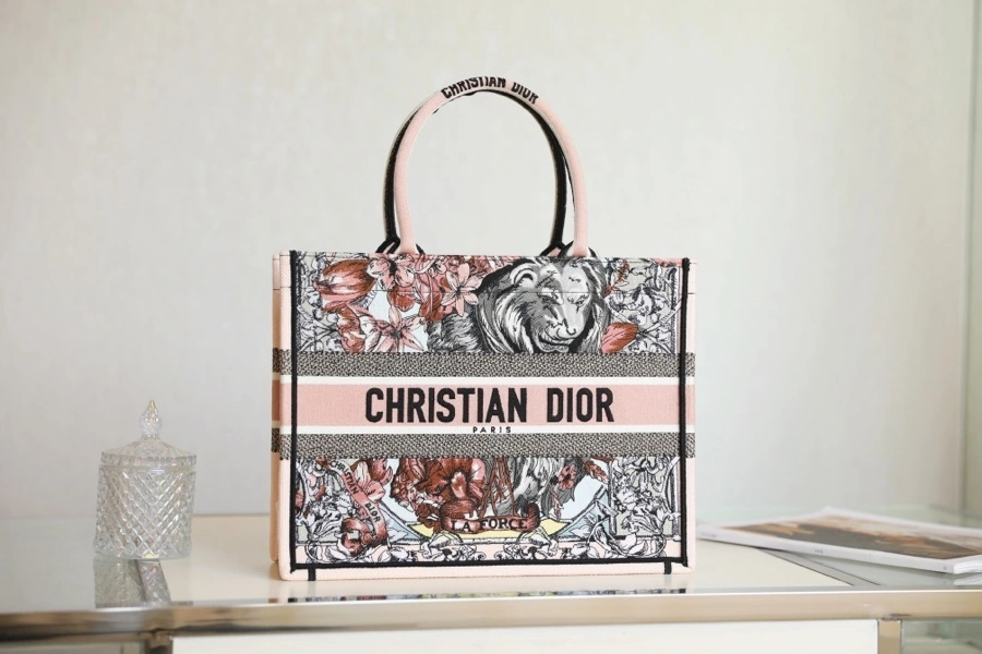 MOMO- M1286ZFOR Book Tote item : B-B00M1129
