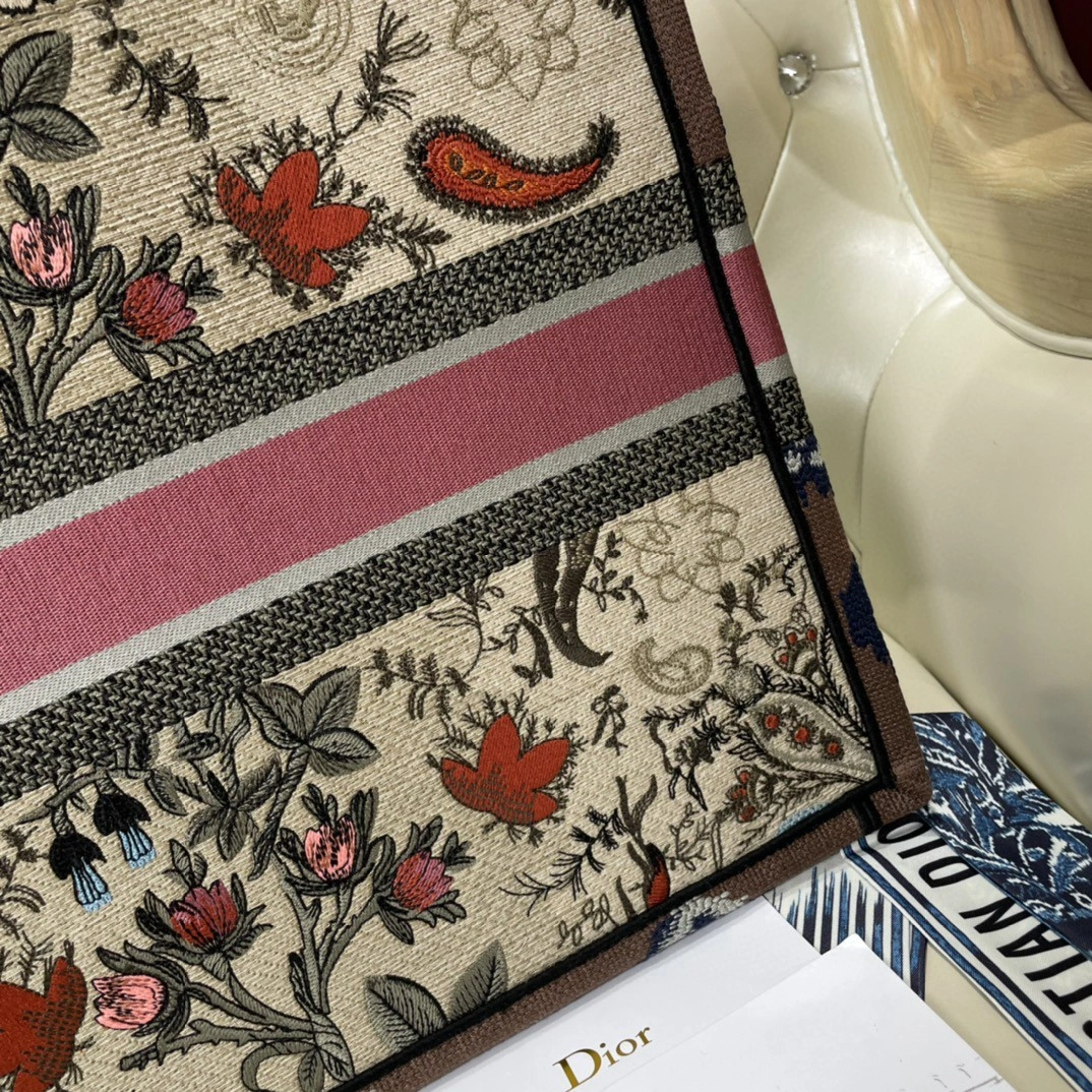 MOMO- M1286ZRFX Book Tote item : B-B225M1409