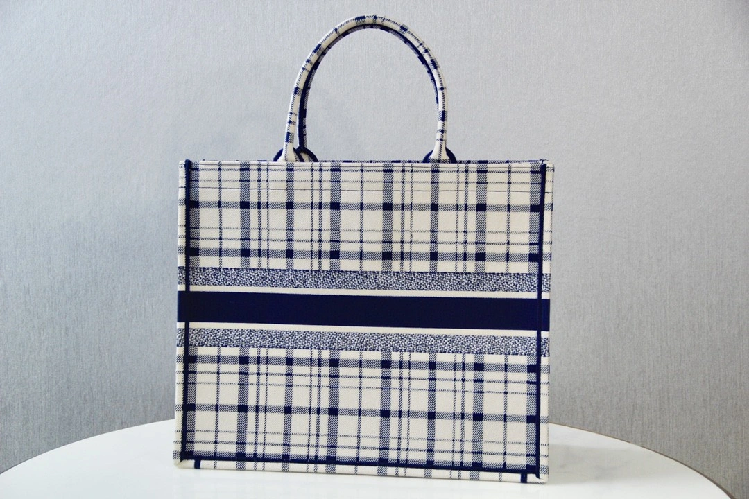 MOMO- M1286ZRFZ Book Tote item : B-B00M1317