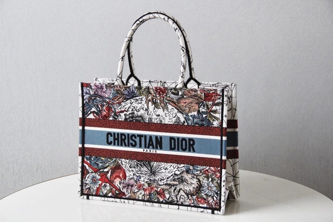 &MOMO- M1286ZRHP Book Tote item : B-B00M1325