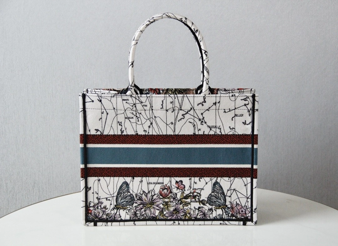 &MOMO- M1286ZRHP Book Tote item : B-B00M1325