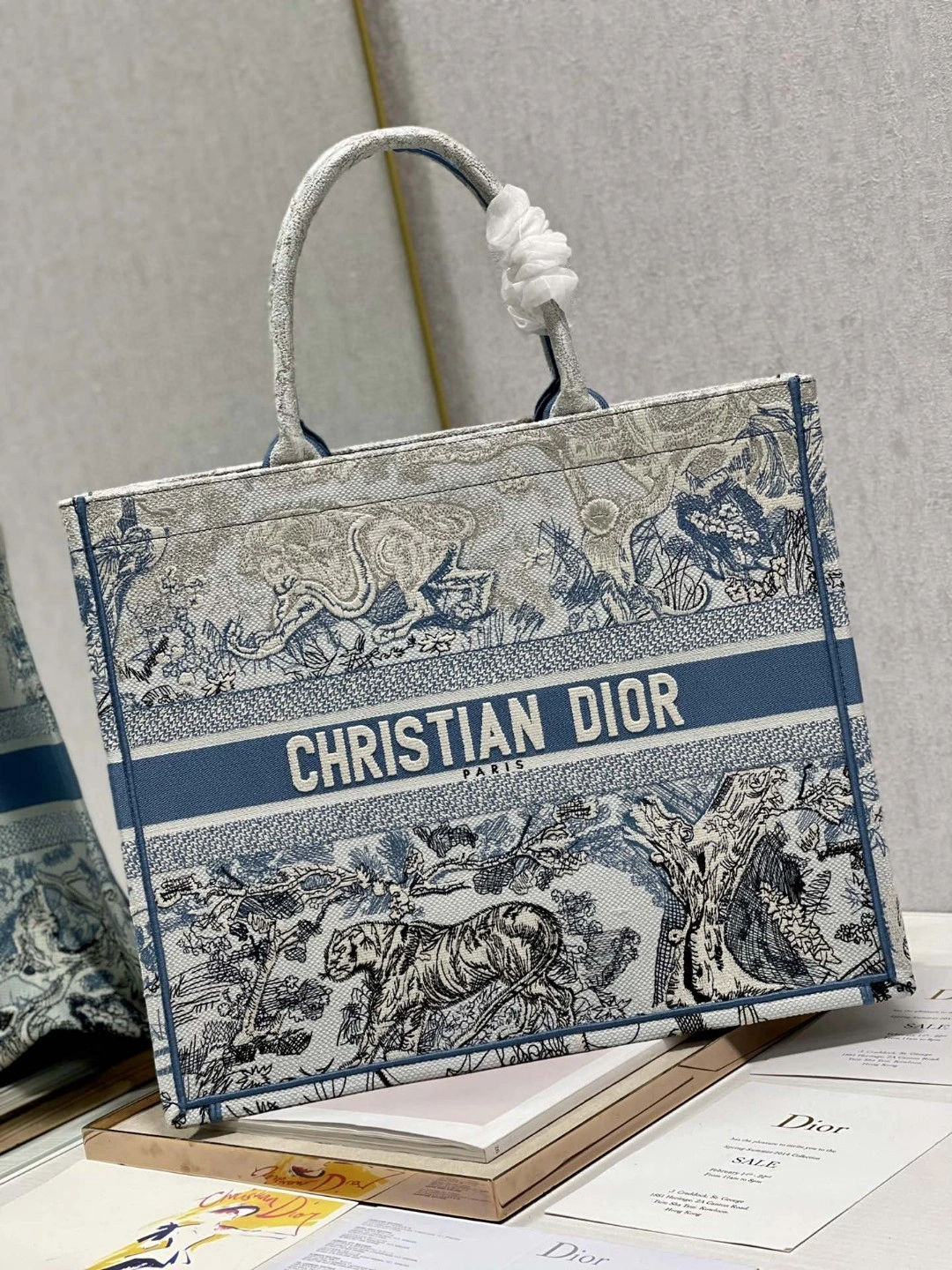 MOMO- M1286ZTQY book tote item : B-B00M1108