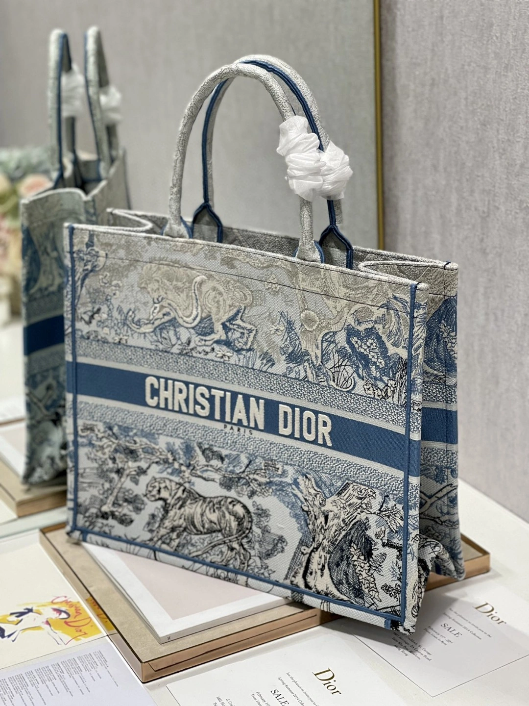 MOMO- M1286ZTQY book tote item : B-B00M1108