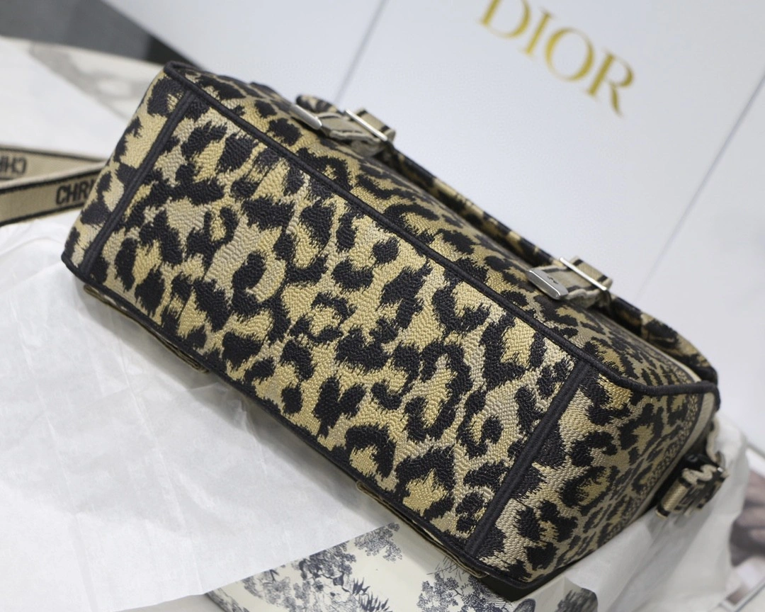 MOMO- M1291VRHM oblique item : B-B00M1416