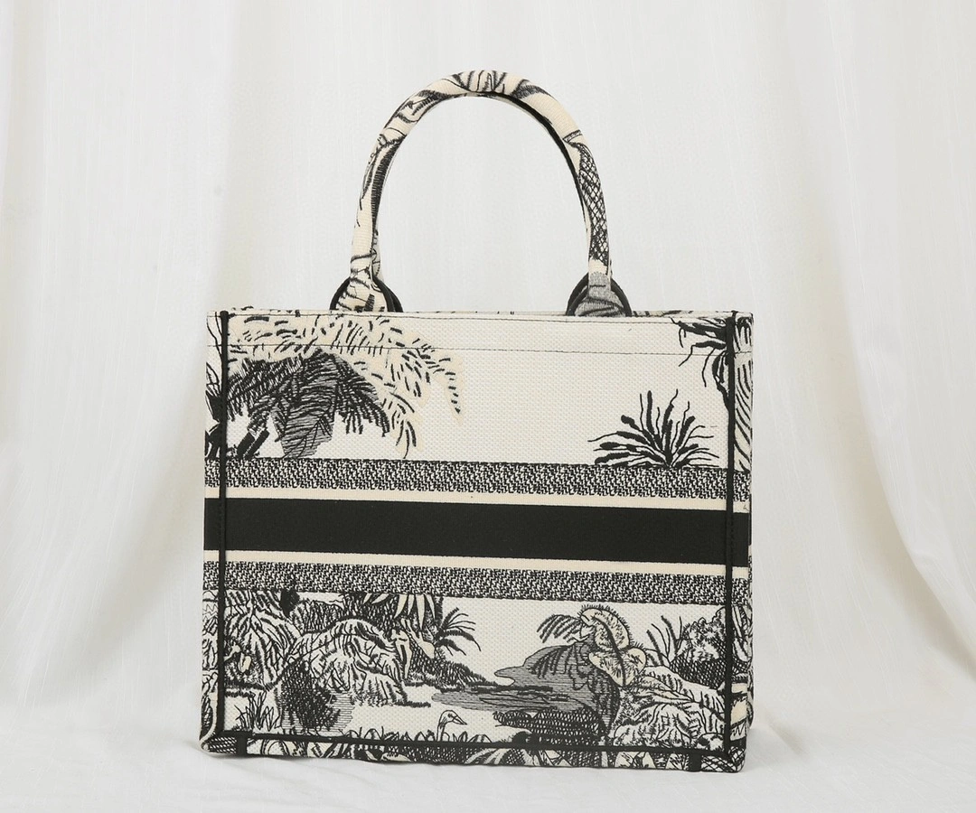 MOMO- M1296ZRFU Book Tote item : B-B00M1319