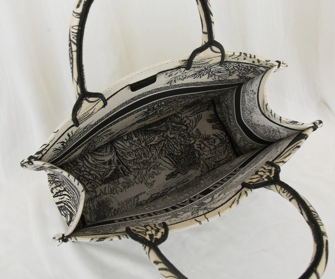 MOMO- M1296ZRFU Book Tote item : B-B00M1319