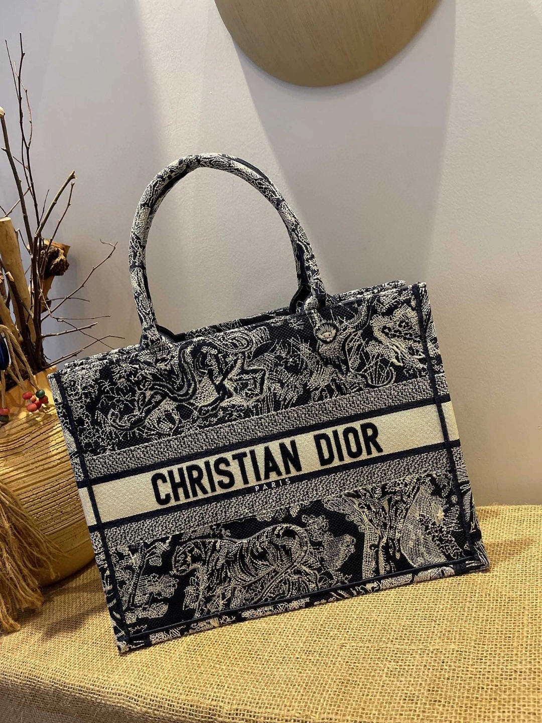MOMO- M1296ZRGO Book Tote item : B-B331M1421