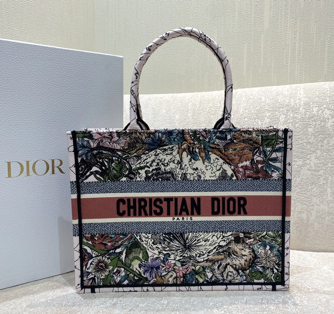 &MOMO- M1296ZRHP Book Tote item : B-B00M1127