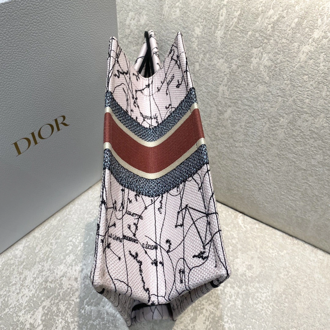 &MOMO- M1296ZRHP Book Tote item : B-B00M1127