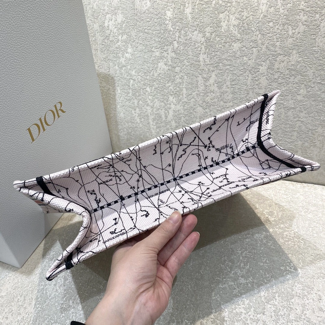 &MOMO- M1296ZRHP Book Tote item : B-B00M1127