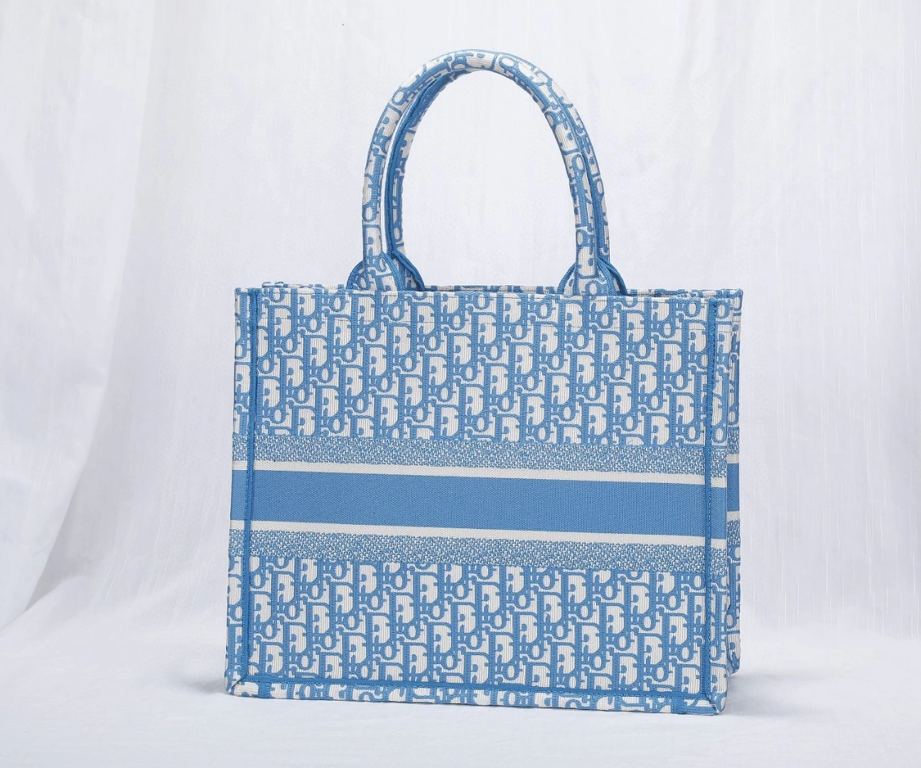 MOMO- M1296ZRIW item : B-B00M1327