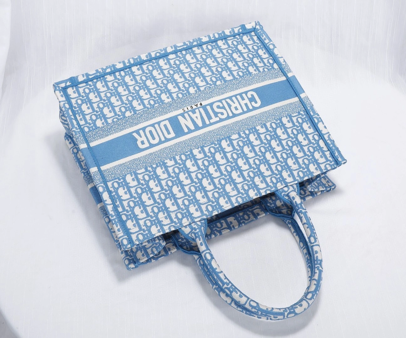 MOMO- M1296ZRIW item : B-B00M1327