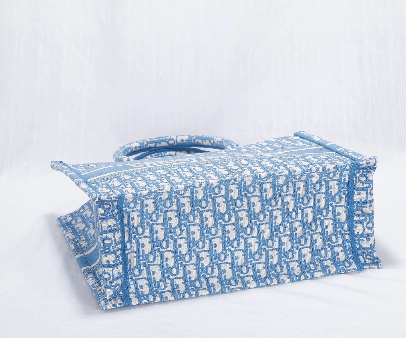MOMO- M1296ZRIW item : B-B00M1327