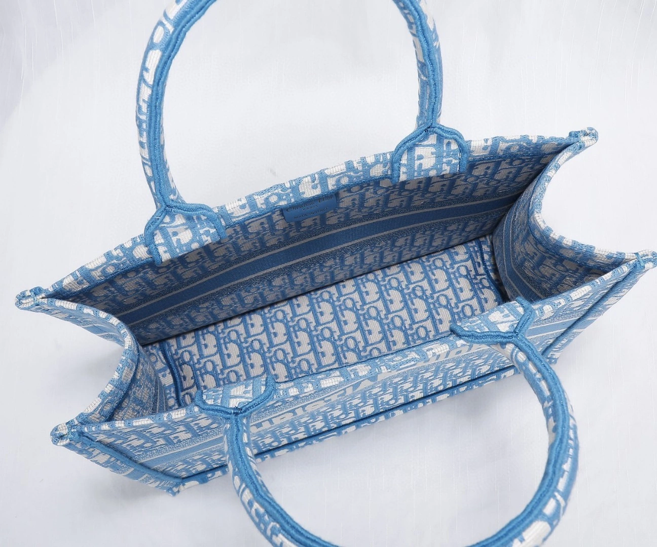 MOMO- M1296ZRIW item : B-B00M1327