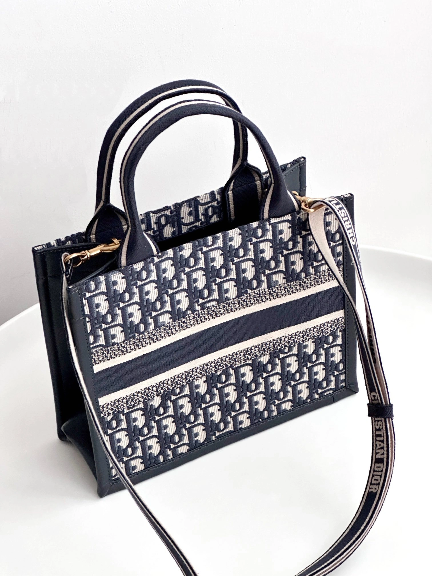 MOMO--M1325CZBB_M928 M1325CZBB-M928 item:D-B000A1622
