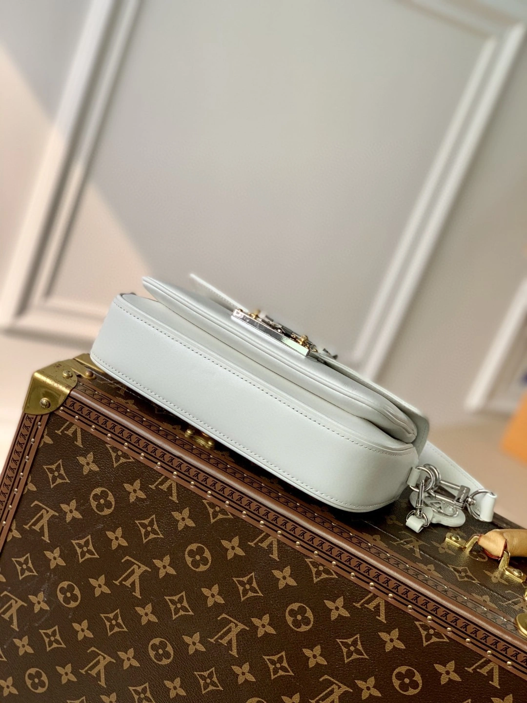 MOMO- M20395 Swing item : B-B063D1828