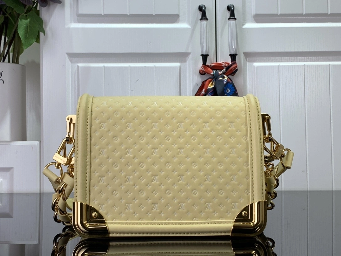 MOMO- M22597 item：C-B063F0938R