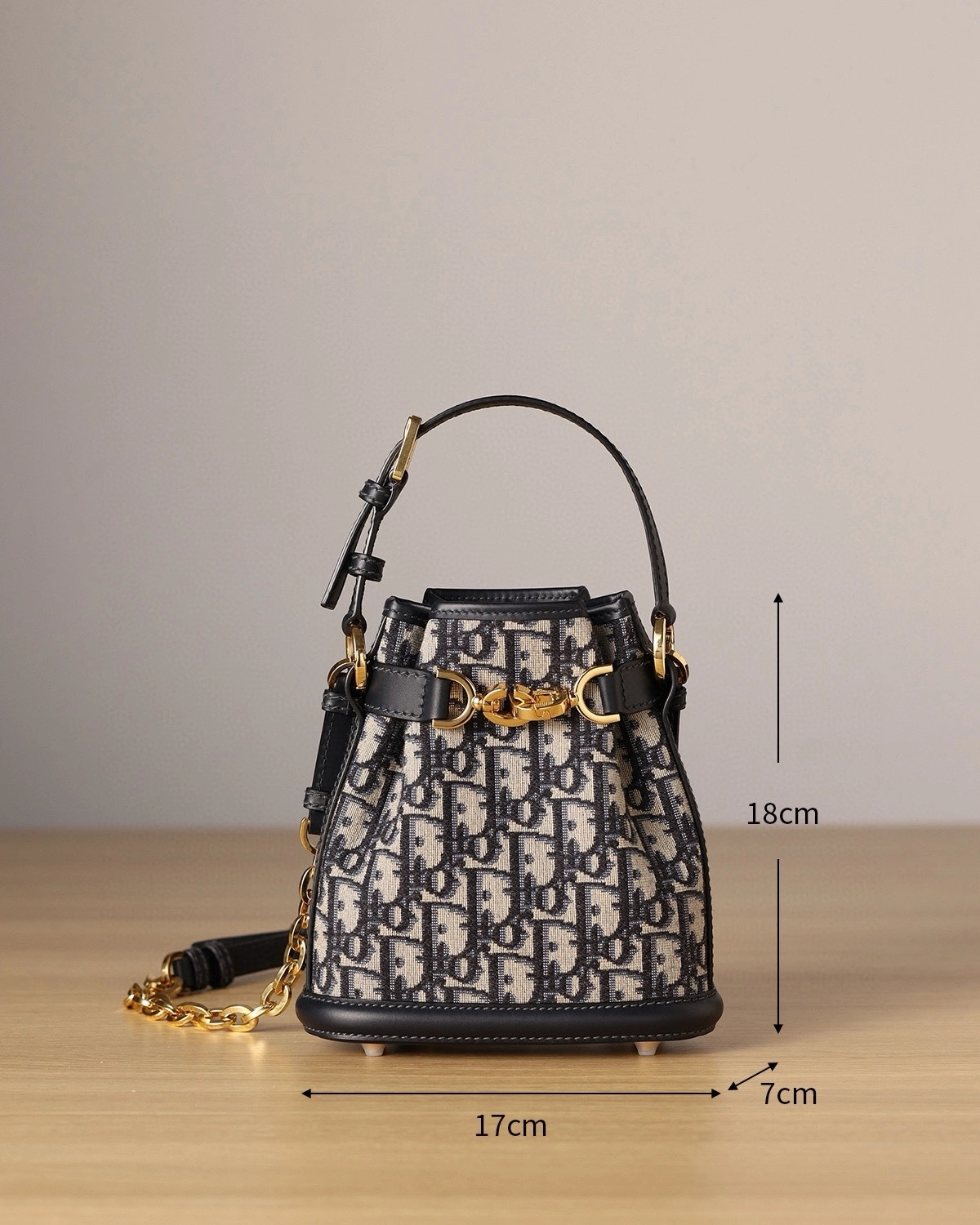 MOMO--M2272UTZQ_M928 M2272UTZQ-M928 item:D-B482B1725R