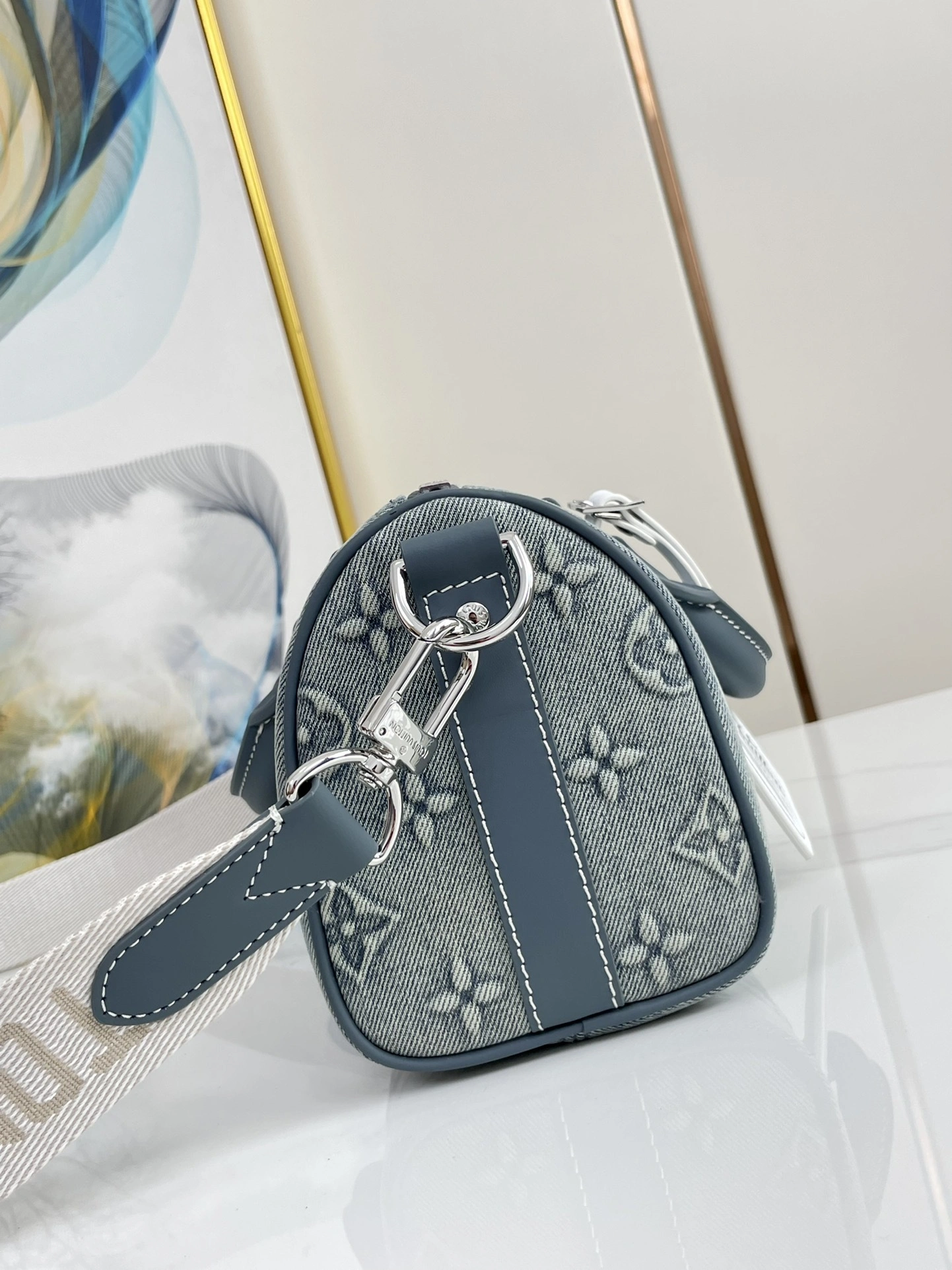MOMO- M22762 item：C-B282I2369V