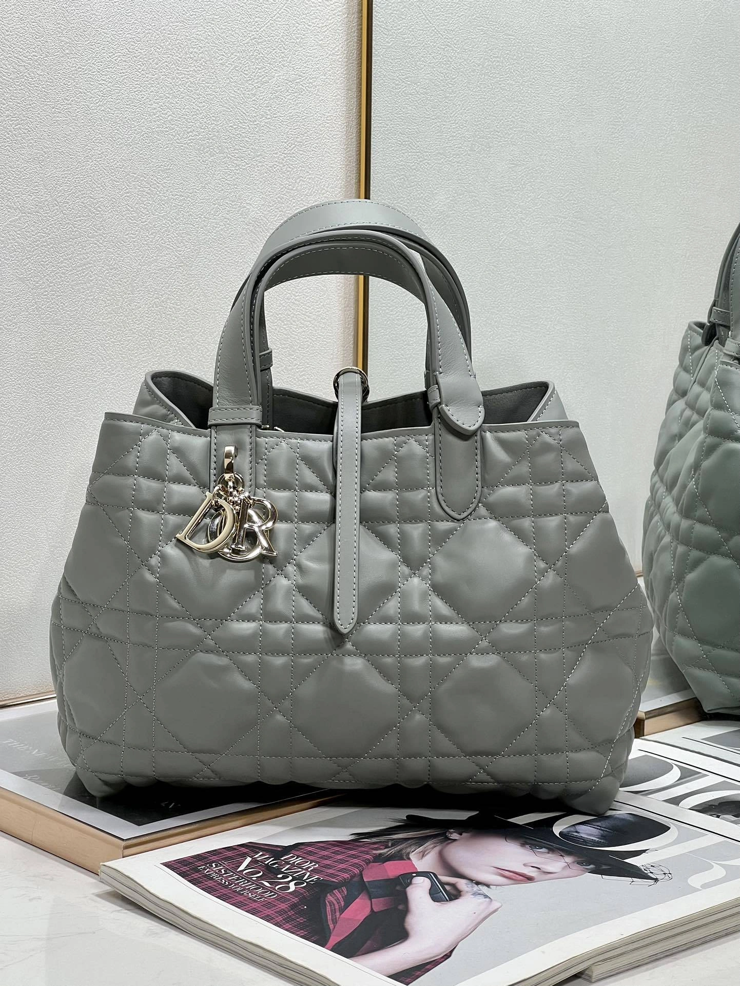 MOMO- M2821OSHJ-M41G high quality version item：C-B063I3070V
