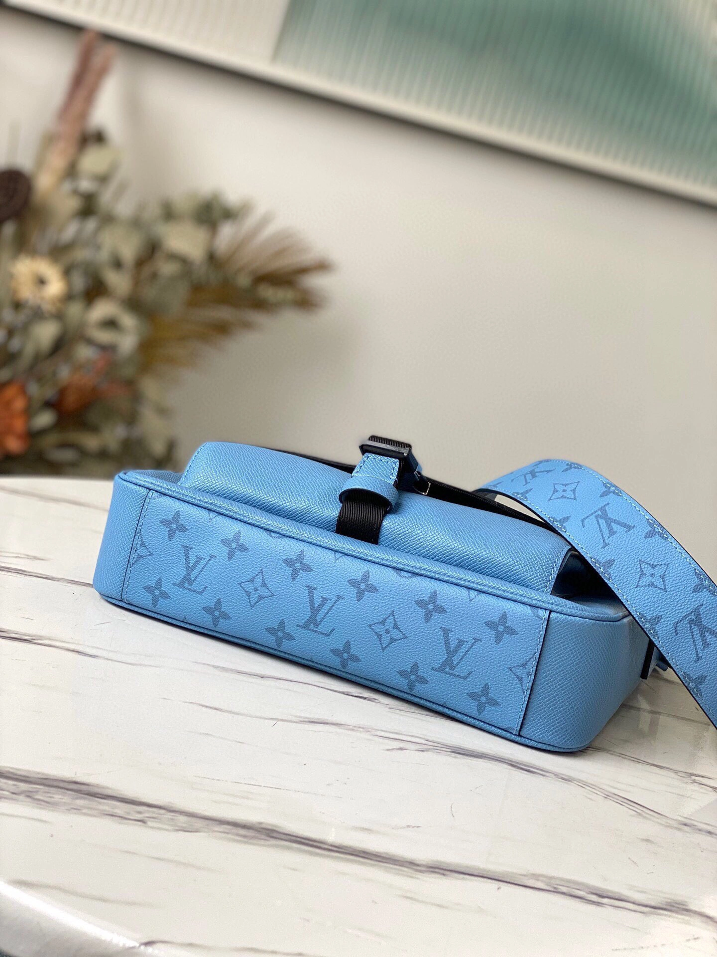 MOMO- M30745 item：B-B000E2631C