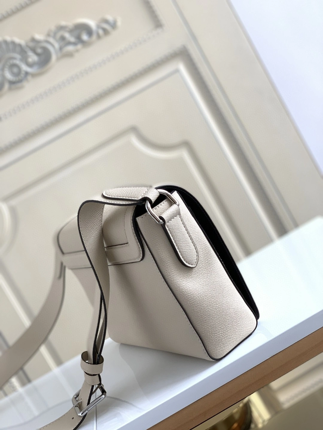 MOMO- M30813 item : A-B00L2233