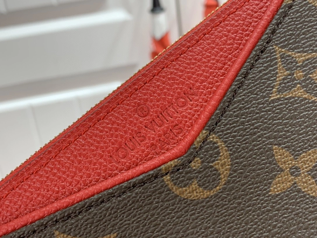 MOMO- M41638 item : B-B063D1133