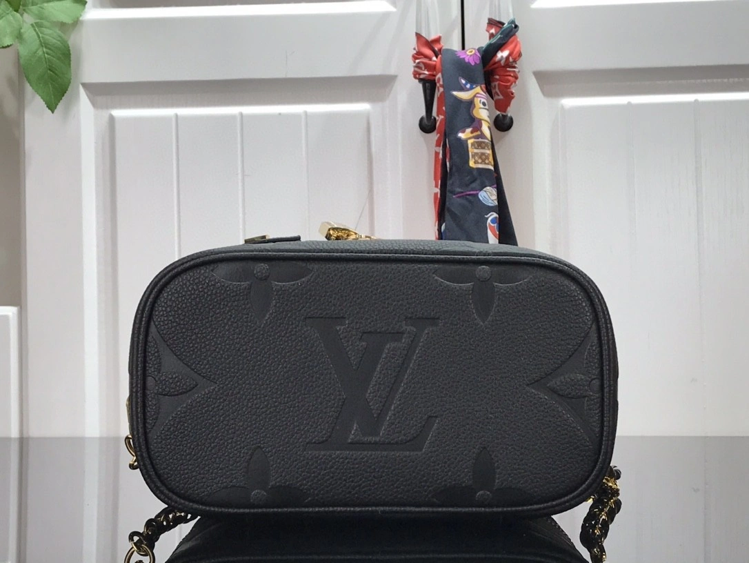 MOMO- M45598 Vanity item : B-B078C0903