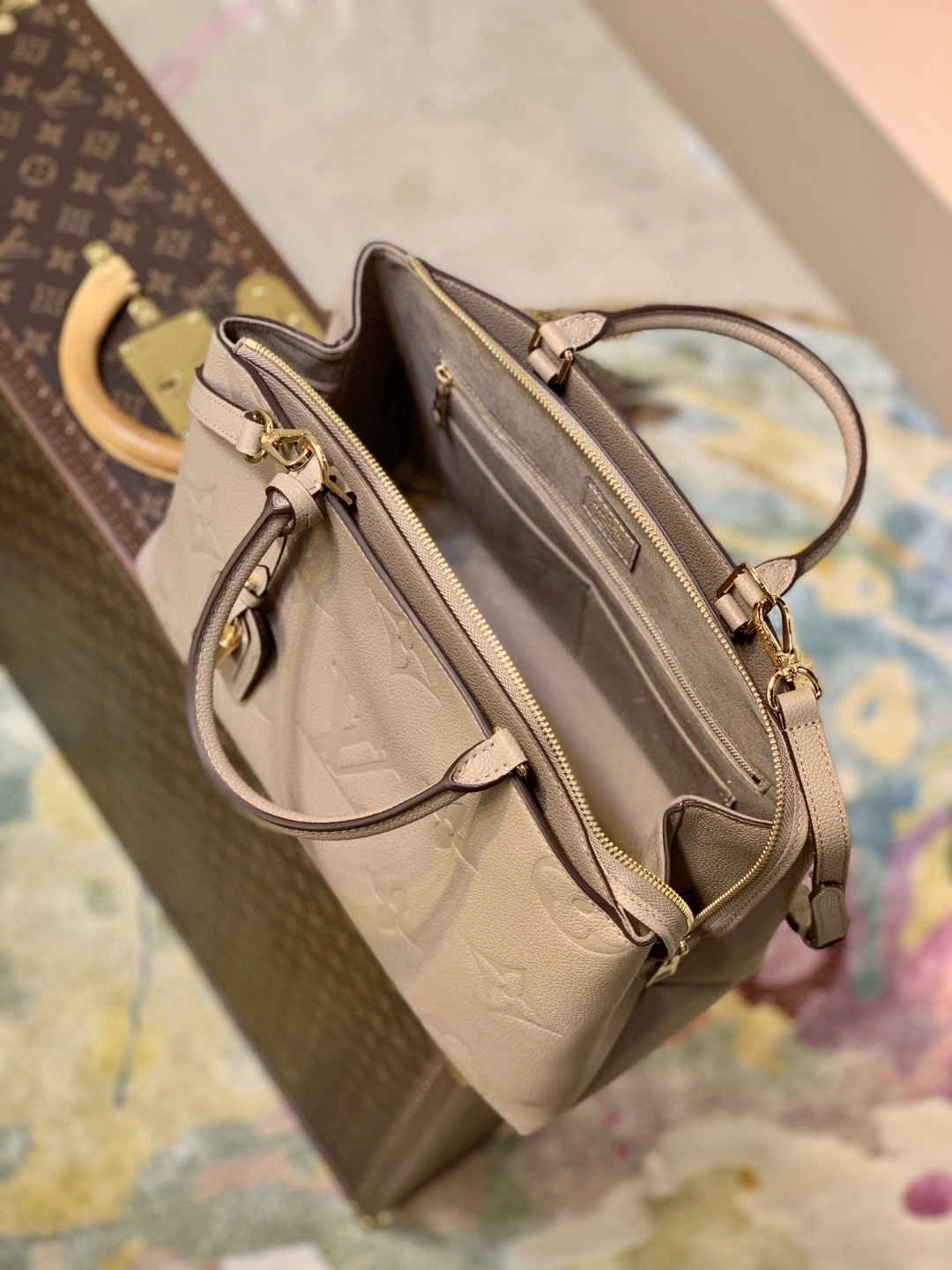 MOMO- M45833 item : A-B00L1921