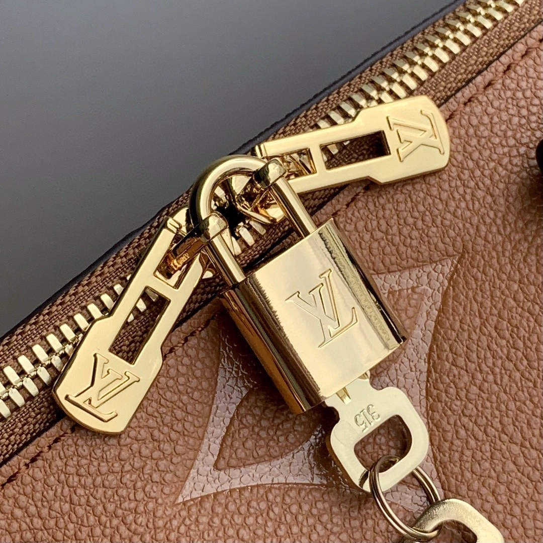 MOMO- M45840 item : A-B00L2306