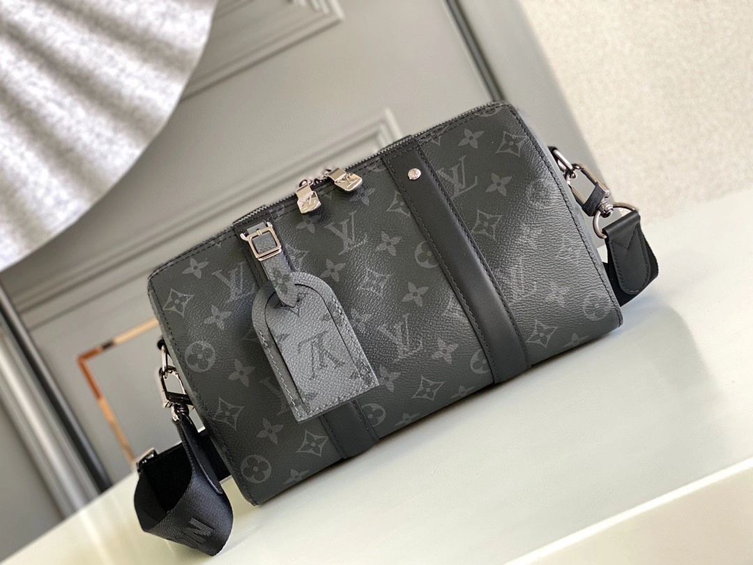 MOMO- M45936 cowhide item : A-B00L1718