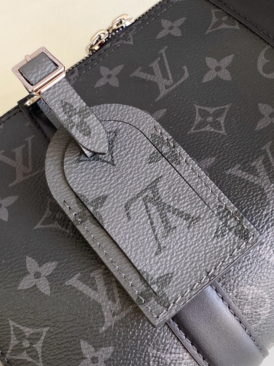 MOMO- M45936 cowhide item : A-B00L1718