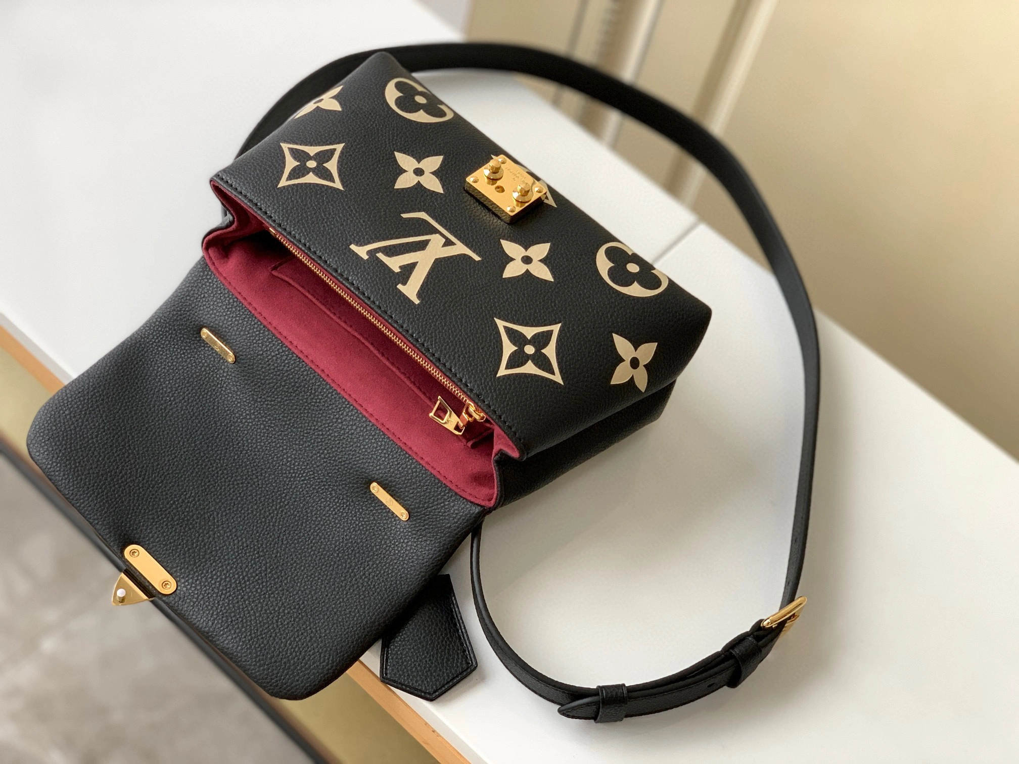 MOMO- M45978 Madeleine BB item：B-B000E2620C