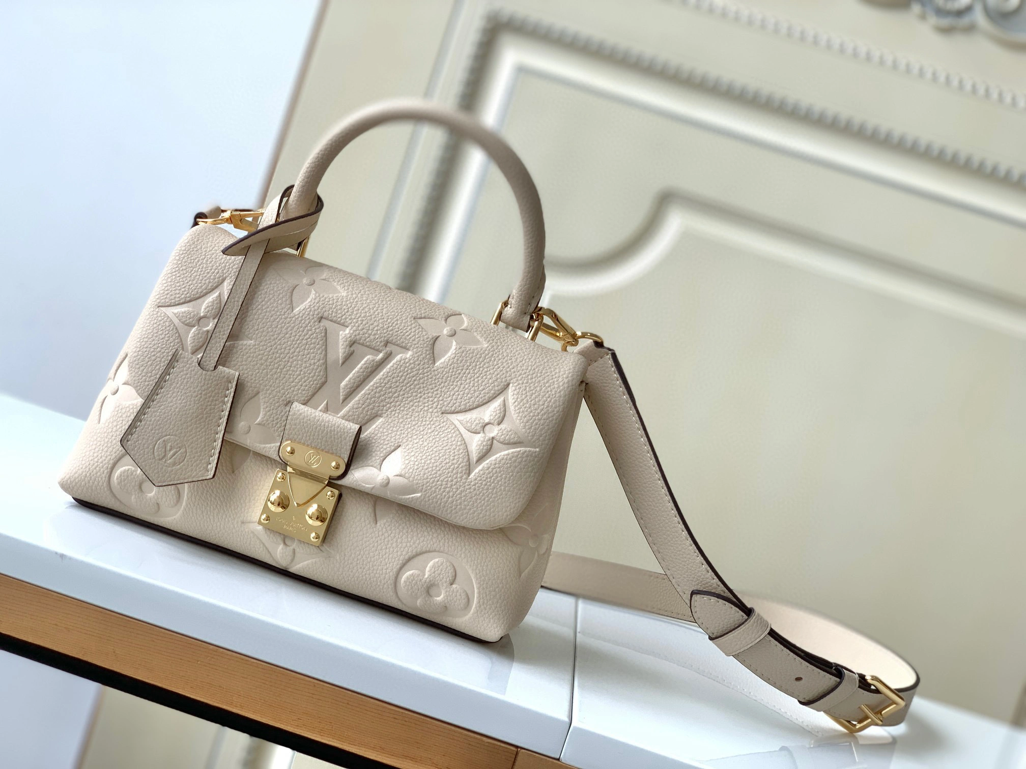 MOMO- M46008Madeleine BB item：B-B000E2619C