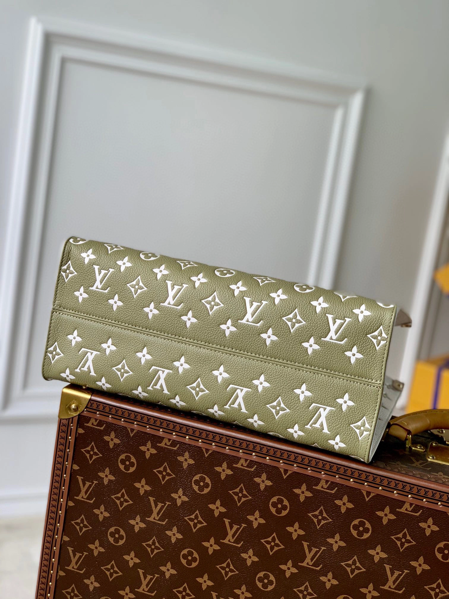 MOMO- M46060 item：B-B000E2611C
