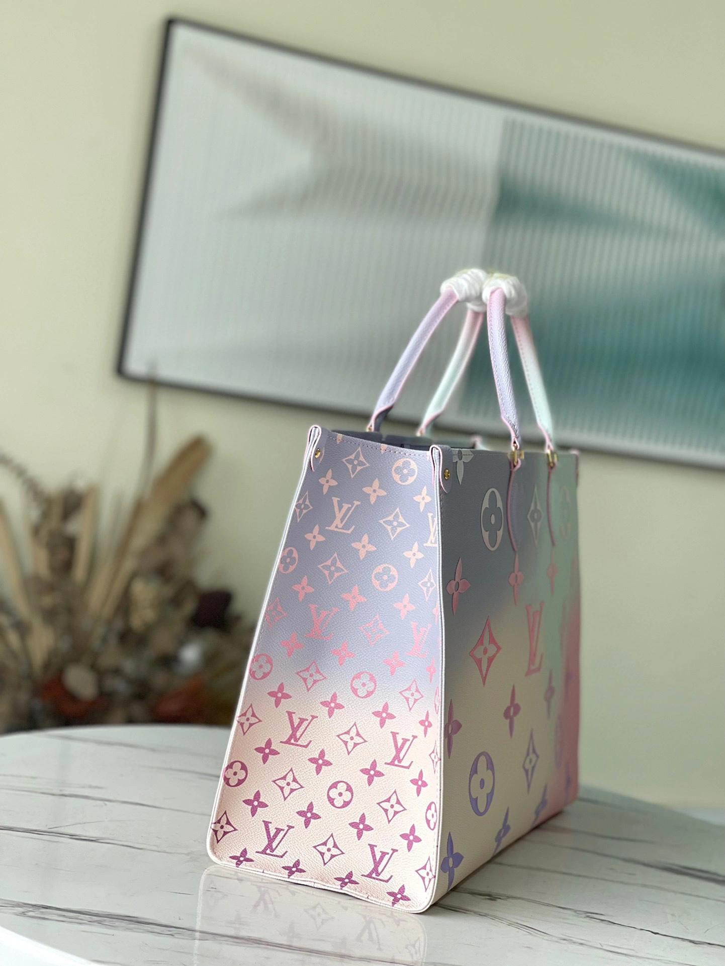 MOMO- M46076 2022 OnTheGo item：B-B040E2602C