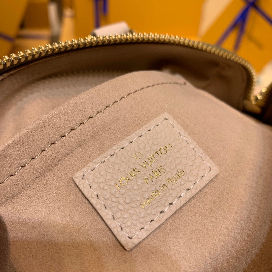 MOMO- M46118 20 item：B-B000E2606C