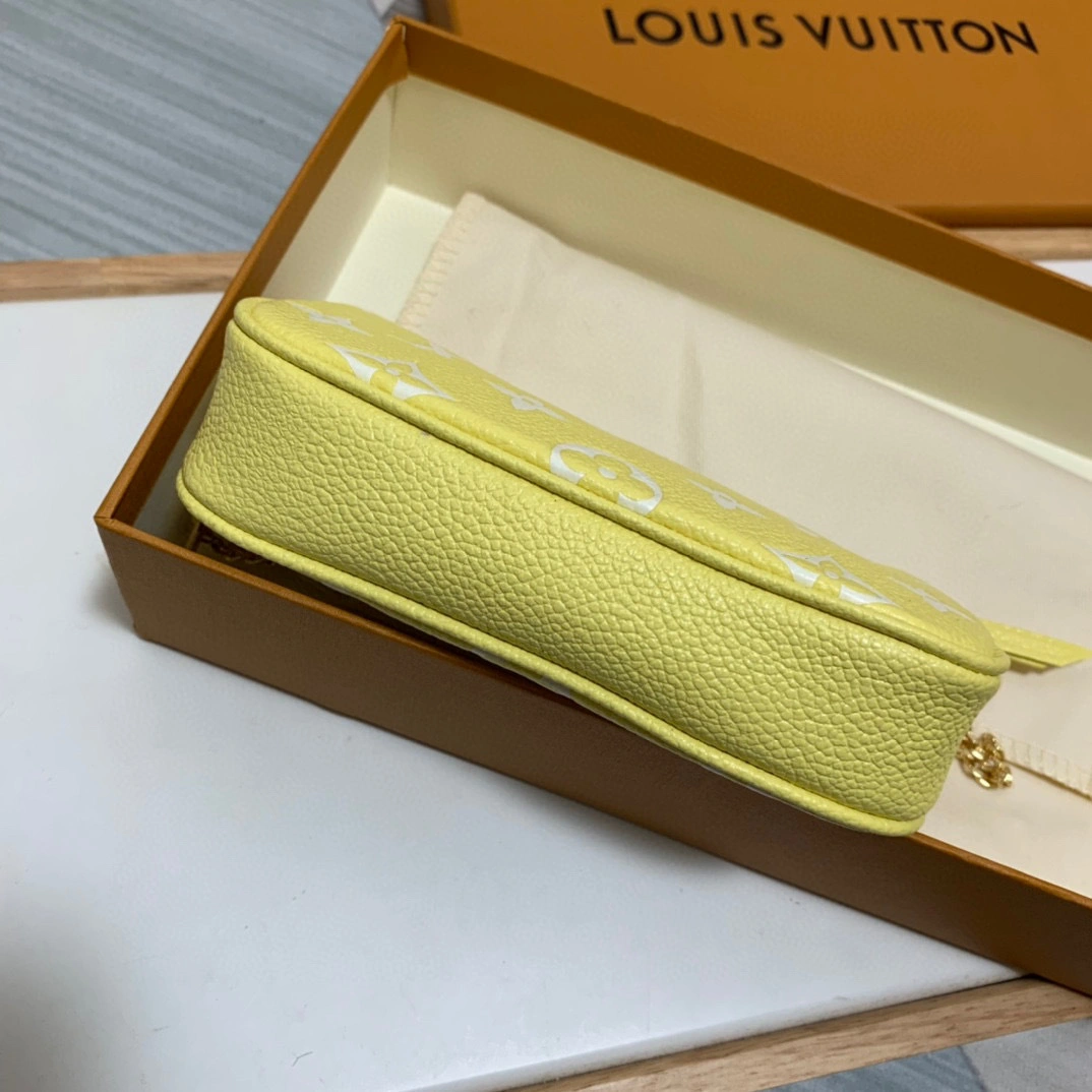 MOMO- M46129 Mini Pochette Accessoires item：B-B000E2603C